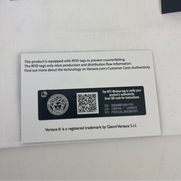 Versace Metallic Patent Leather Medusa Head With Rhinestone size 40 or 9.5 - Picture 4 of 16